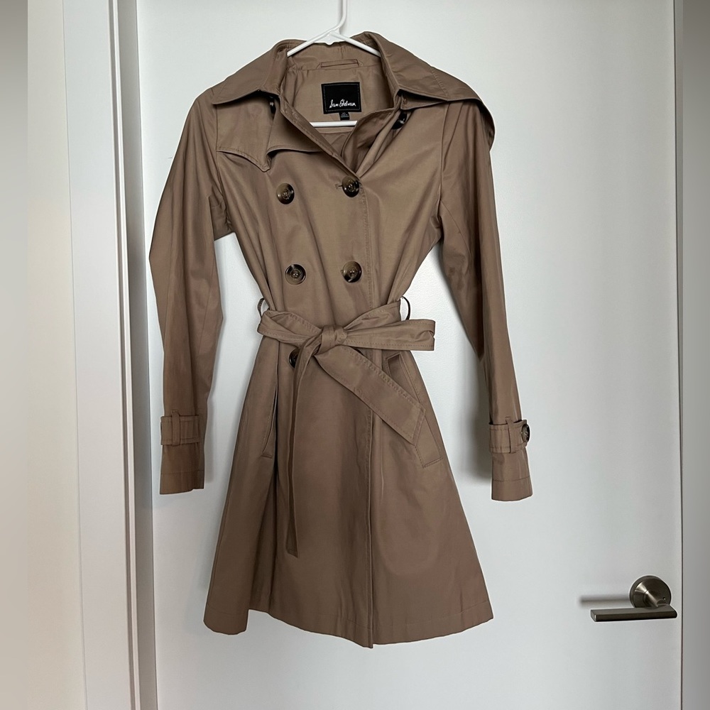 Sam Edelman Raincoat in XS, only wore twice. Water repellent